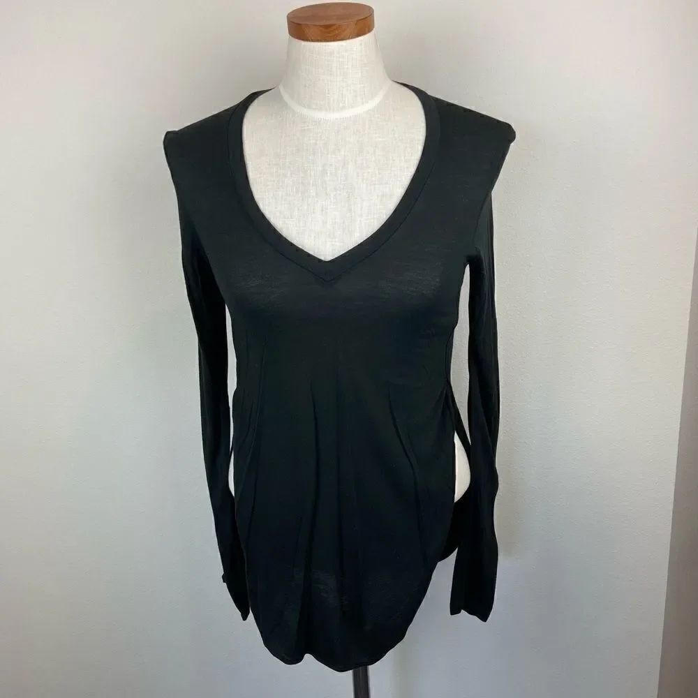 Wilfred V-Neck High Side Slits T-Shirt